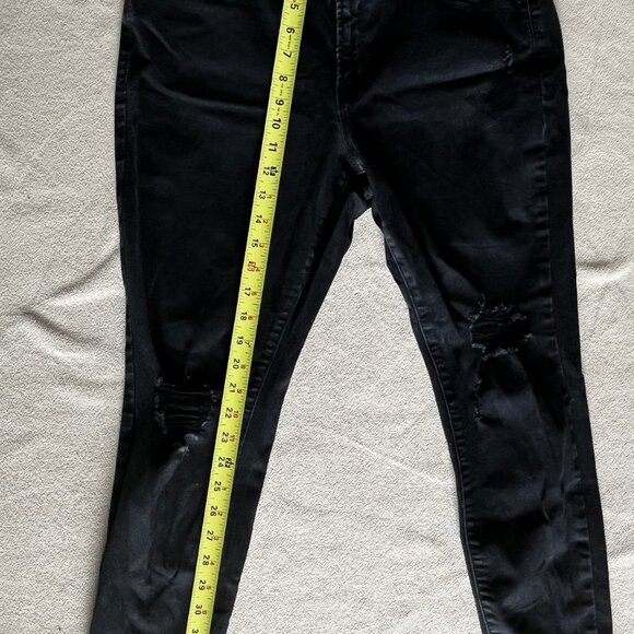 Old Navy - Rockstar Super Skinny Ankle Mid-Rise Distressed Black Jeans - Picture 4 of 8